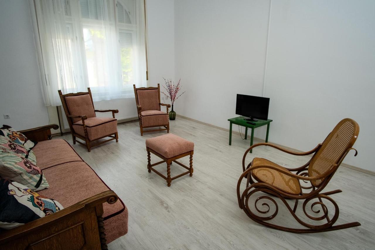 Ferienwohnung Szorcsik Haz 1913 Senta Exterior foto
