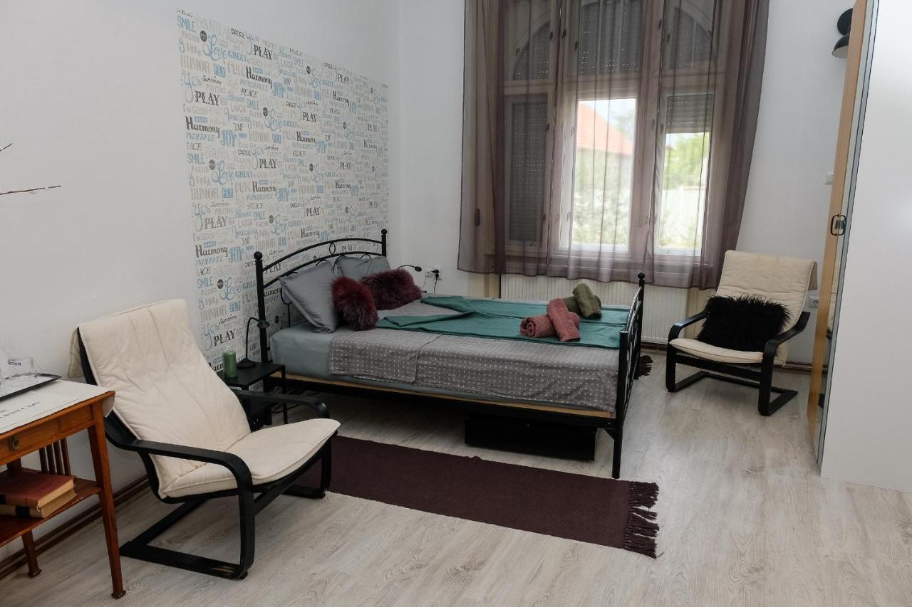 Ferienwohnung Szorcsik Haz 1913 Senta Exterior foto